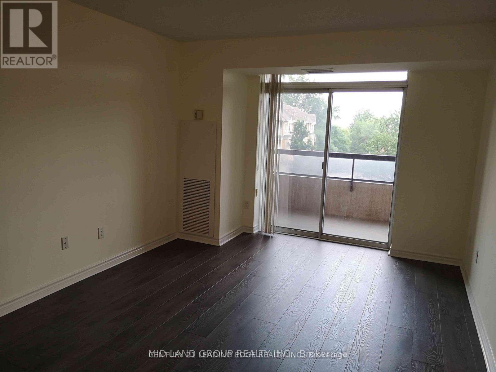 501 - 18 SOMMERSET WAY, Toronto, Ontario