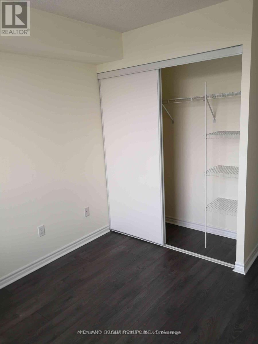 501 - 18 Sommerset Way, Toronto, Ontario  M2N 6X5 - Photo 3 - C12988778