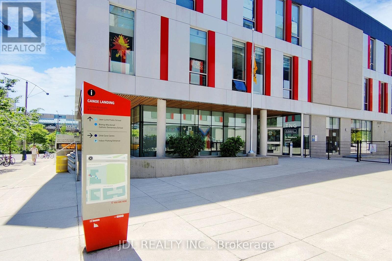 Th8 - 31 Brunel Court, Toronto, Ontario  M5V 3Y2 - Photo 28 - C12988790