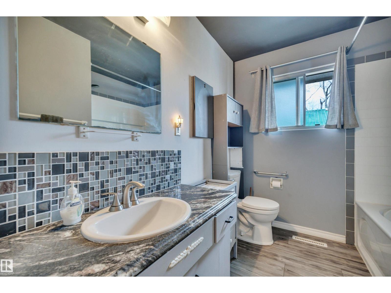 Unknown Address, ,    - Photo 24 - E4481992