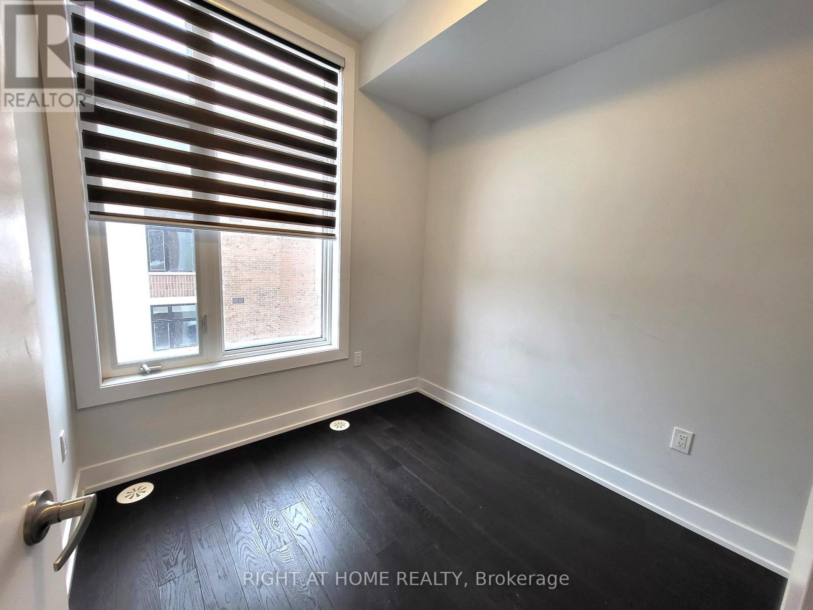 232 - 9580 Islington Avenue, Vaughan, Ontario  L4L 1A7 - Photo 10 - N12988788