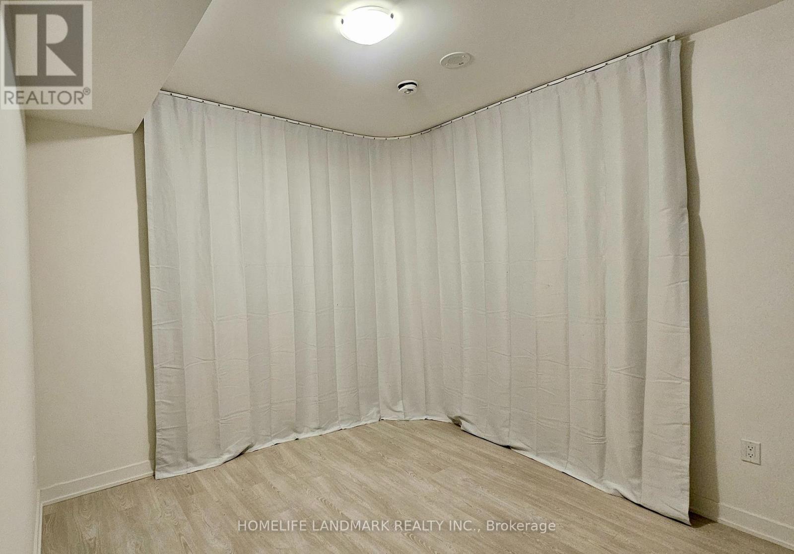 3001 - 1 Quarrington Lane, Toronto, Ontario  M3C 0S4 - Photo 32 - C12974574