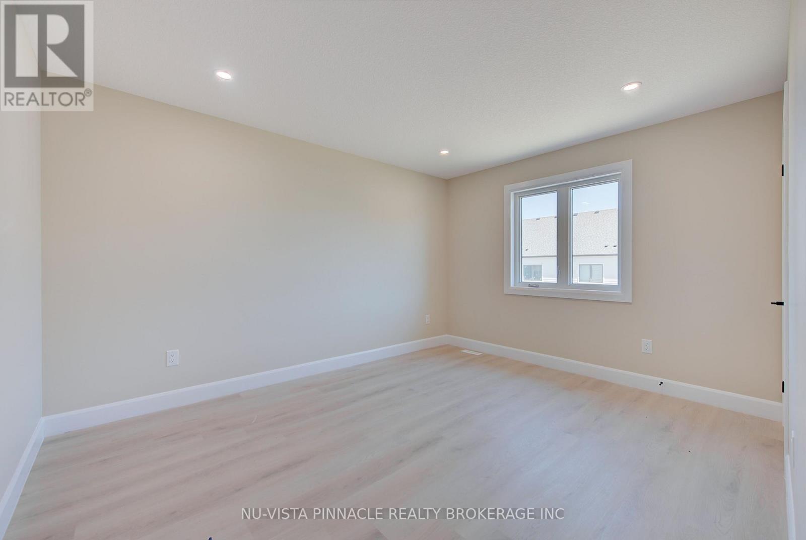 4268 Liberty Cross, London South, Ontario  N6P 1J9 - Photo 37 - X12988710