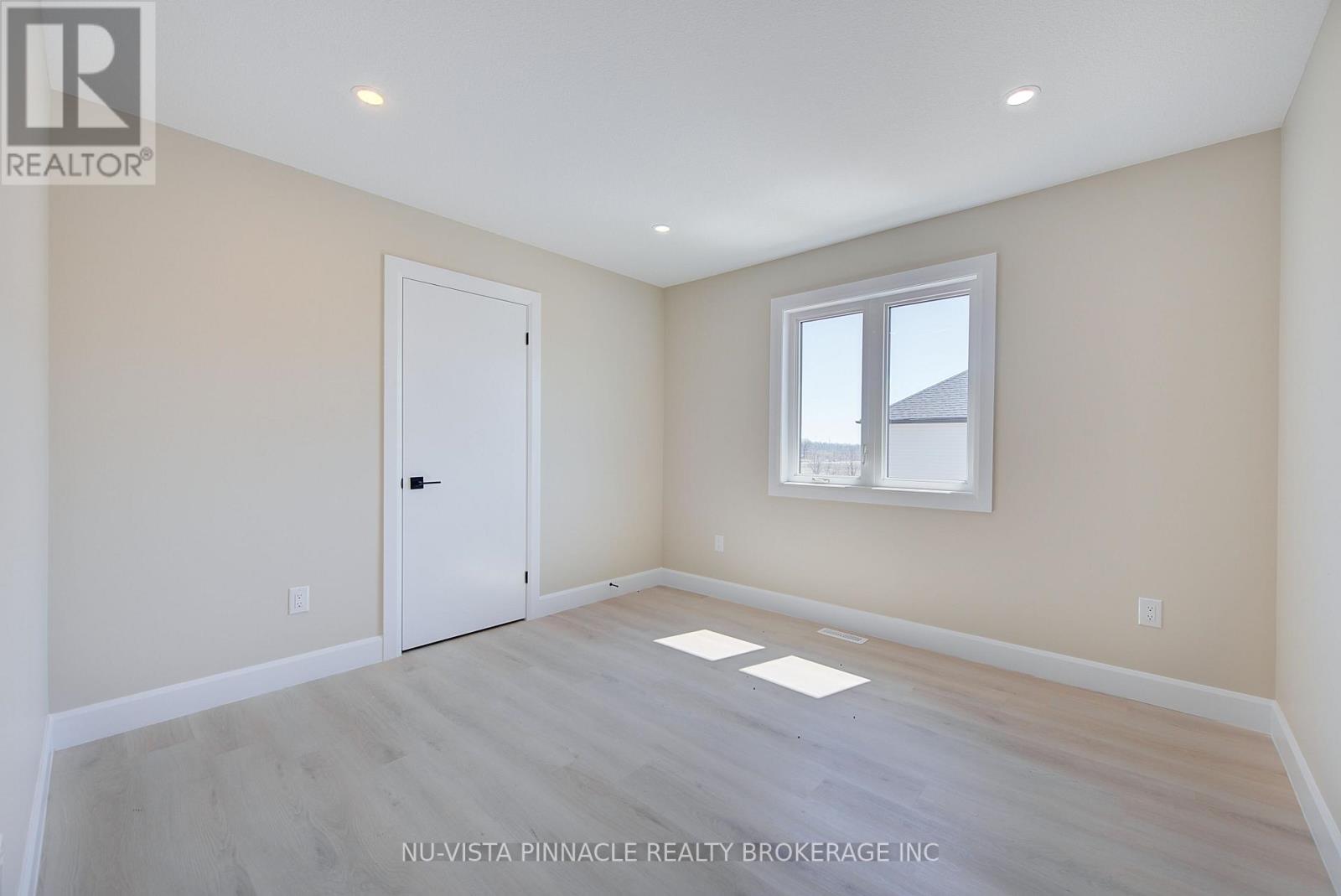 4268 Liberty Cross, London South, Ontario  N6P 1J9 - Photo 36 - X12988710