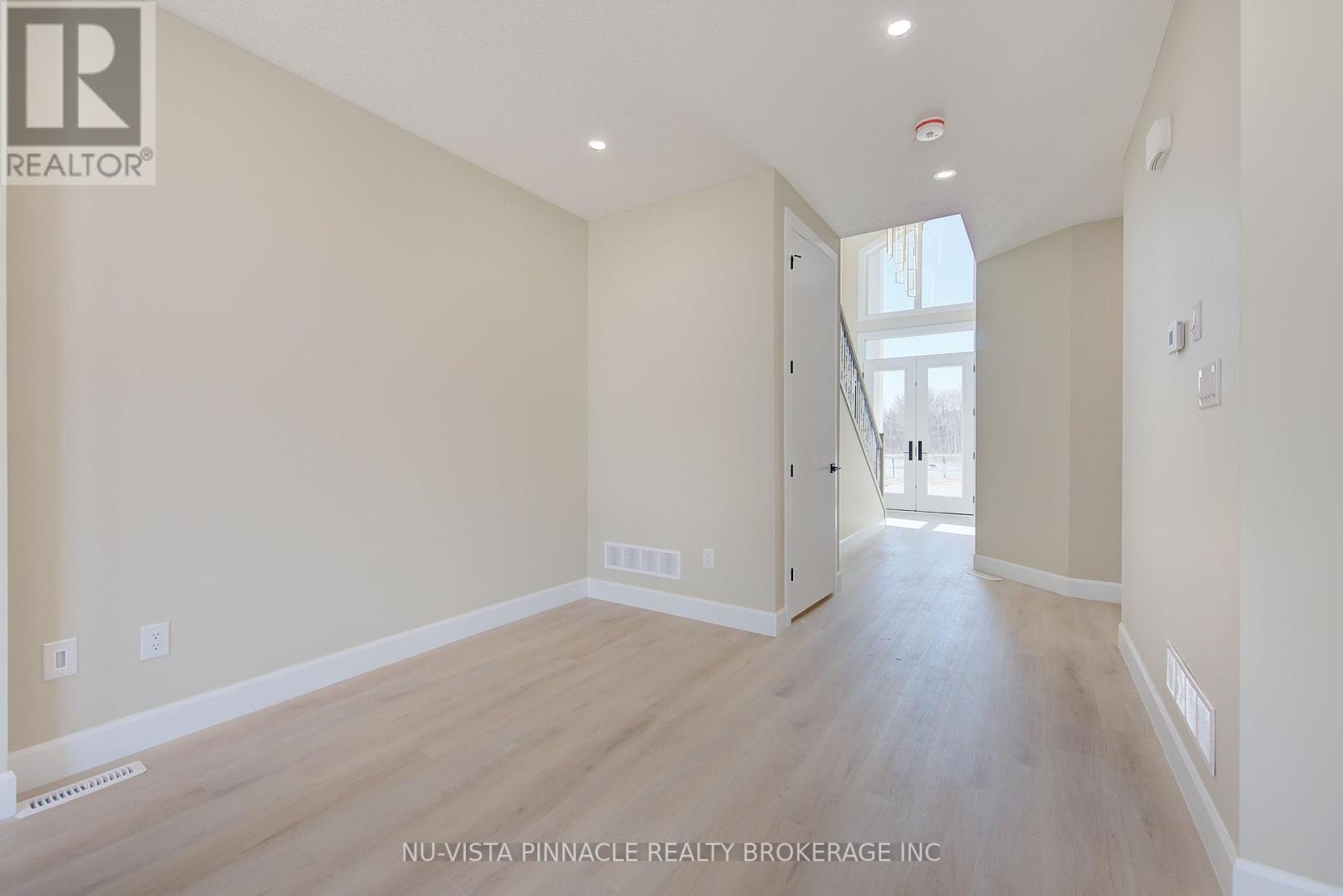 4268 Liberty Cross, London South, Ontario  N6P 1J9 - Photo 9 - X12988710