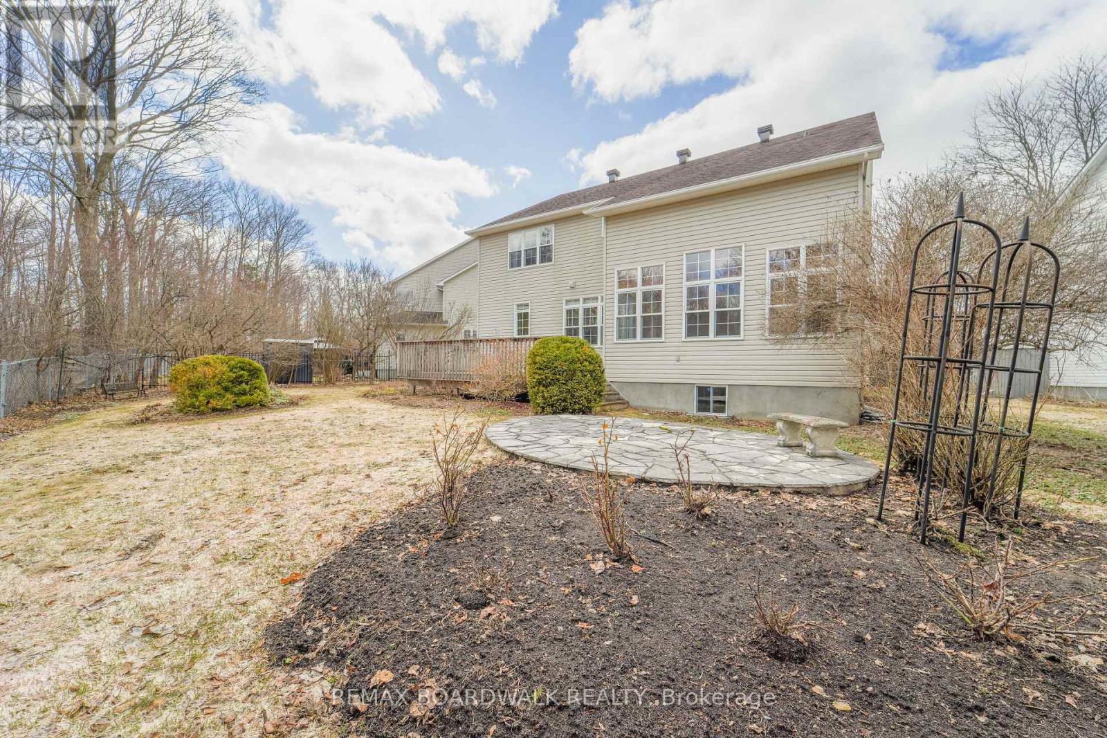 57 Mattawa Crescent, Ottawa, Ontario  K2M 2E8 - Photo 42 - X12881888