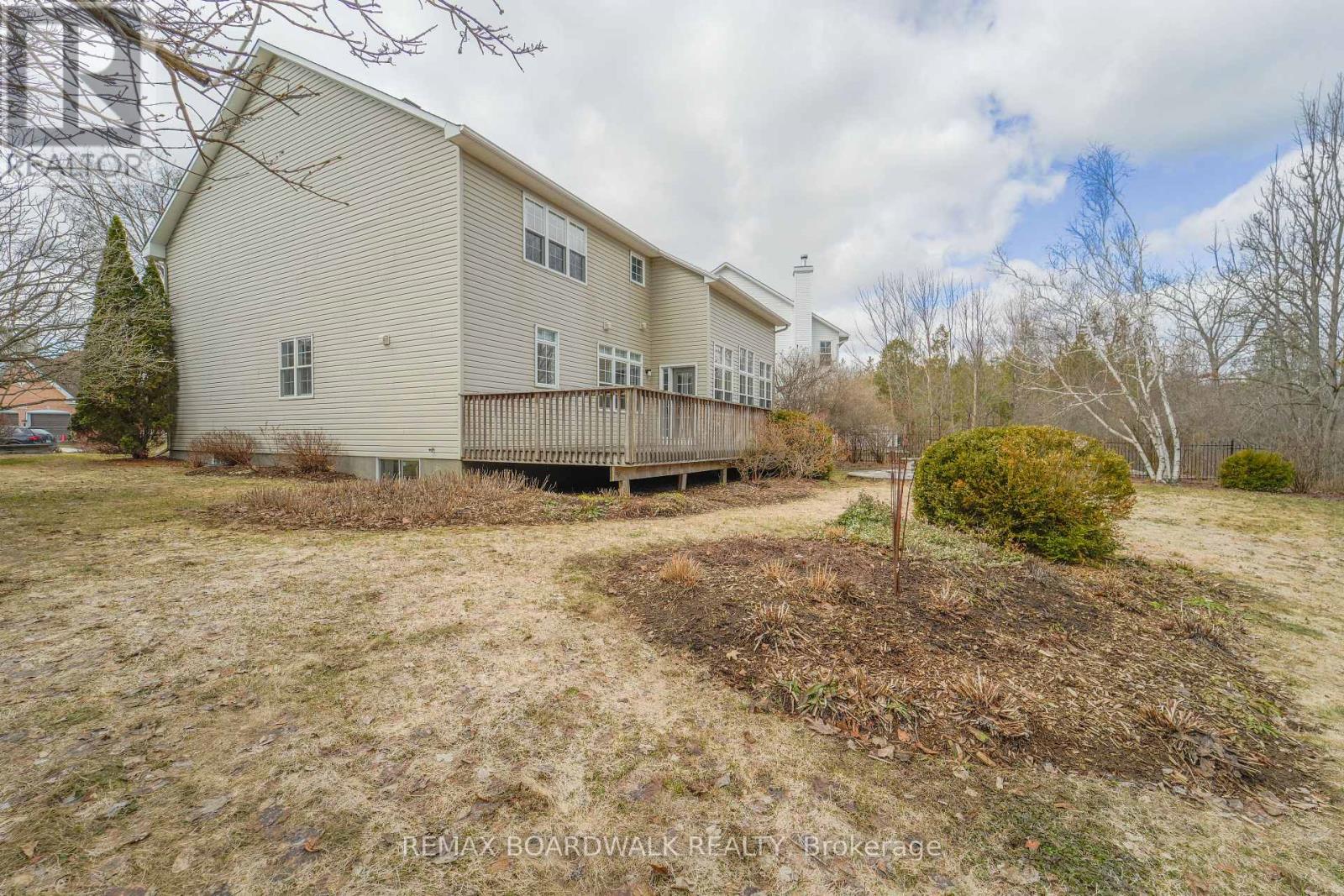 57 Mattawa Crescent, Ottawa, Ontario  K2M 2E8 - Photo 44 - X12881888