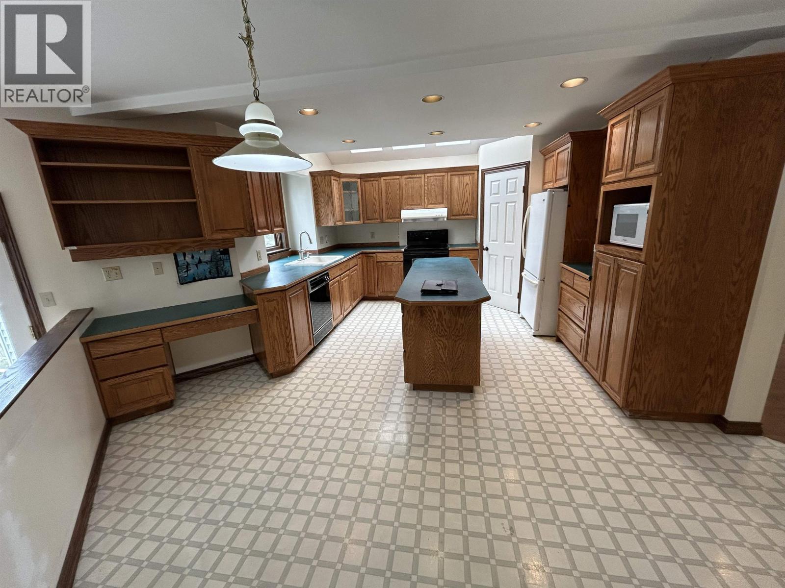 7943 Rosewood Street, Burnaby, British Columbia  V5E 2H4 - Photo 10 - R3072577