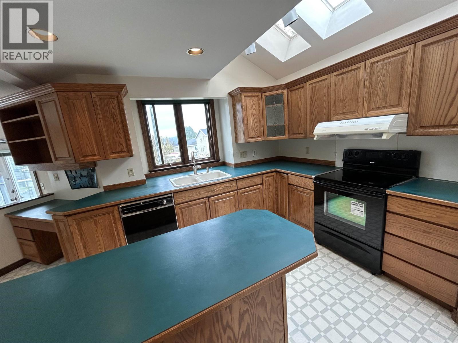 7943 Rosewood Street, Burnaby, British Columbia  V5E 2H4 - Photo 11 - R3072577