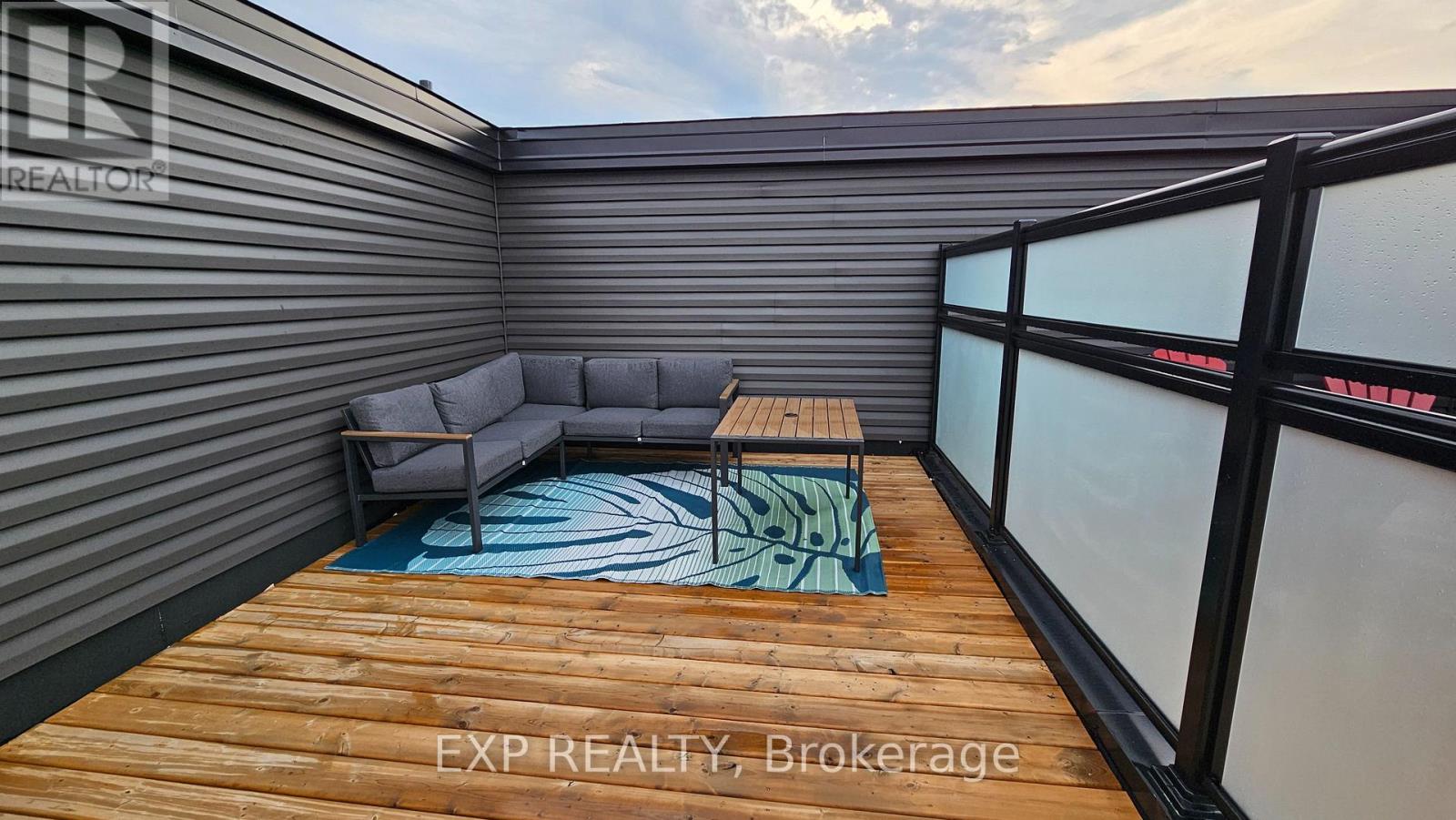 6705 Cropp Street, Niagara Falls, Ontario L2E 0C1 - Photo 11 - X12988786