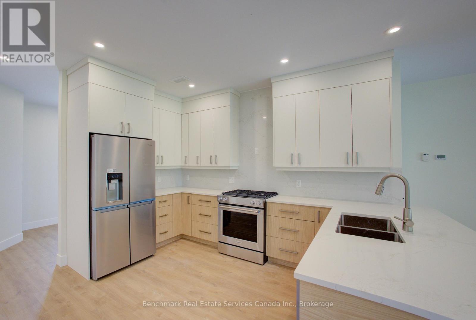 56 - 1182 Queen Street, Kincardine, Ontario  N2Z 1G4 - Photo 8 - X12703240