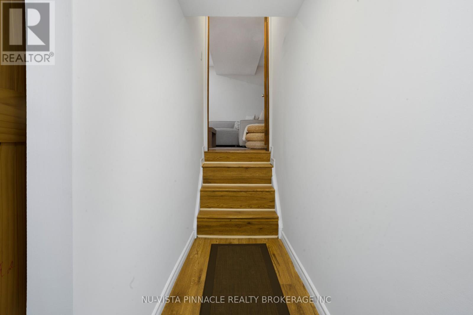 Photo 28 of 37 for 44 Golfdale Crescent