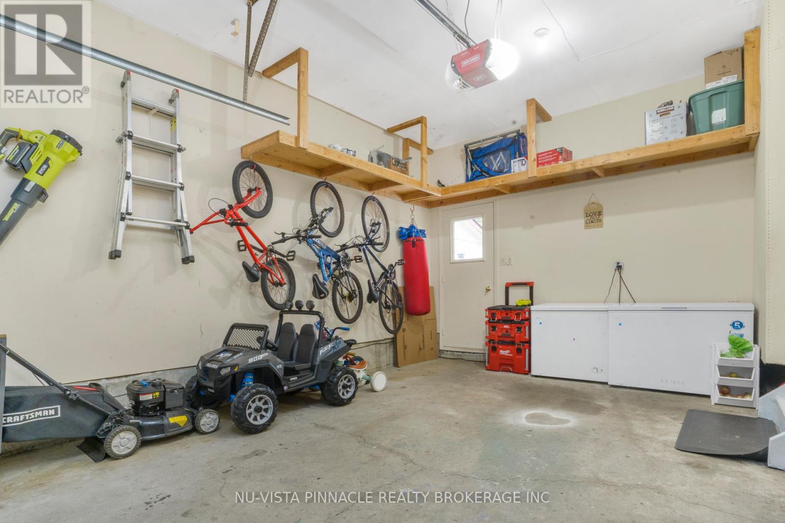 Photo 29 of 37 for 44 Golfdale Crescent