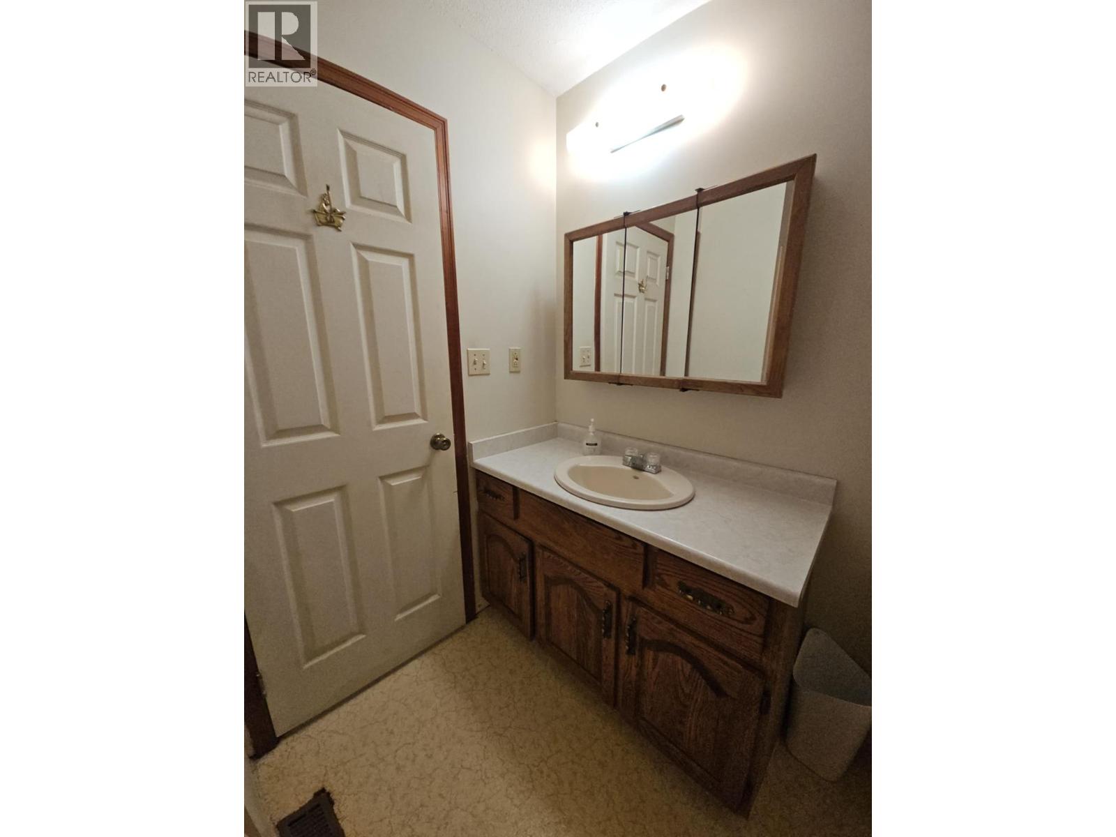 167 Sukunka Avenue, Tumbler Ridge, British Columbia  V0C 2W0 - Photo 32 - 10382523