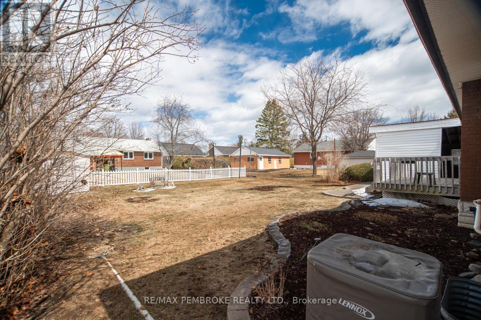 395 Chamberlain Street, Pembroke, Ontario  K8A 2N3 - Photo 29 - X12988804