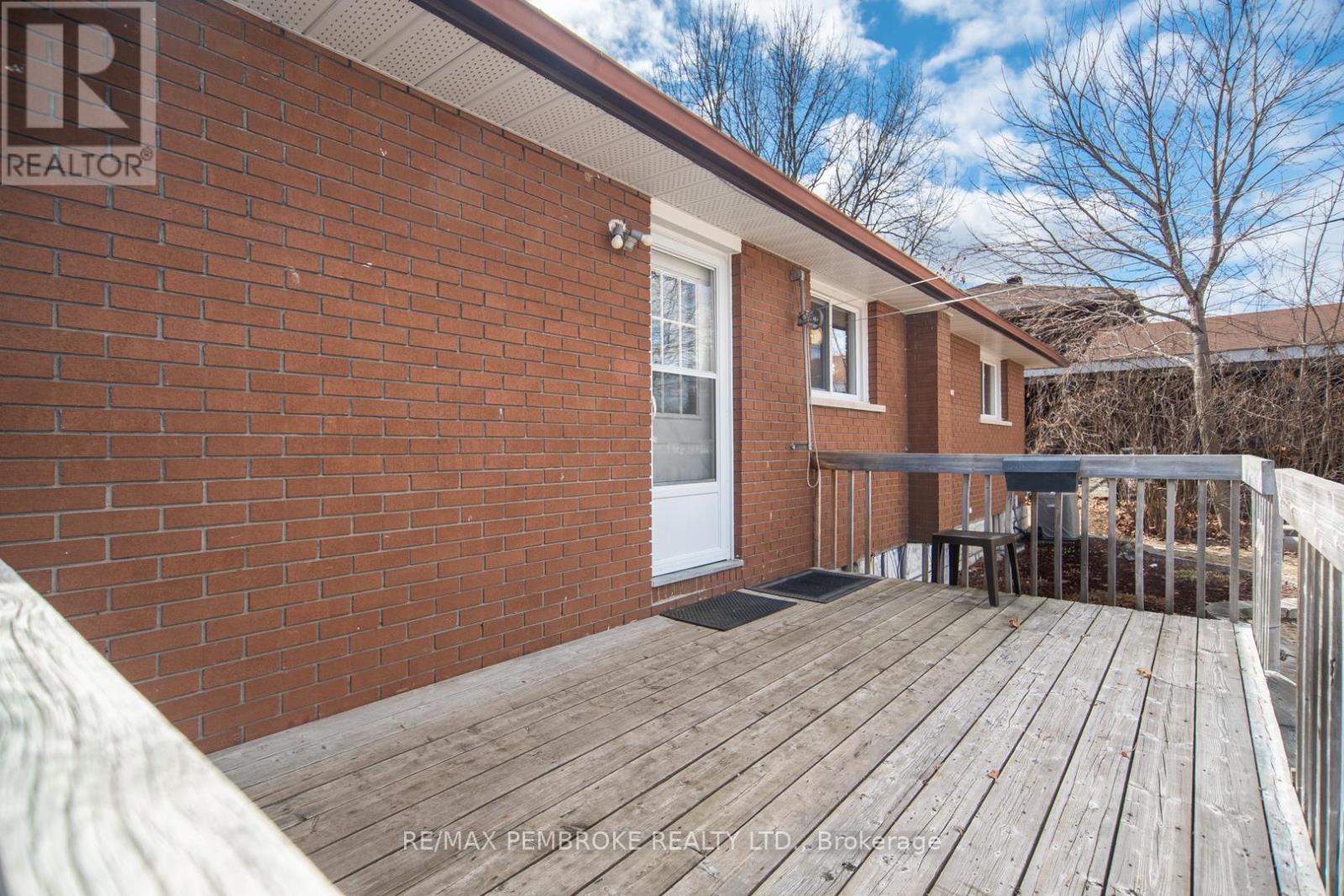 395 Chamberlain Street, Pembroke, Ontario  K8A 2N3 - Photo 31 - X12988804