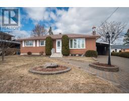 395 CHAMBERLAIN STREET, Pembroke, Ontario