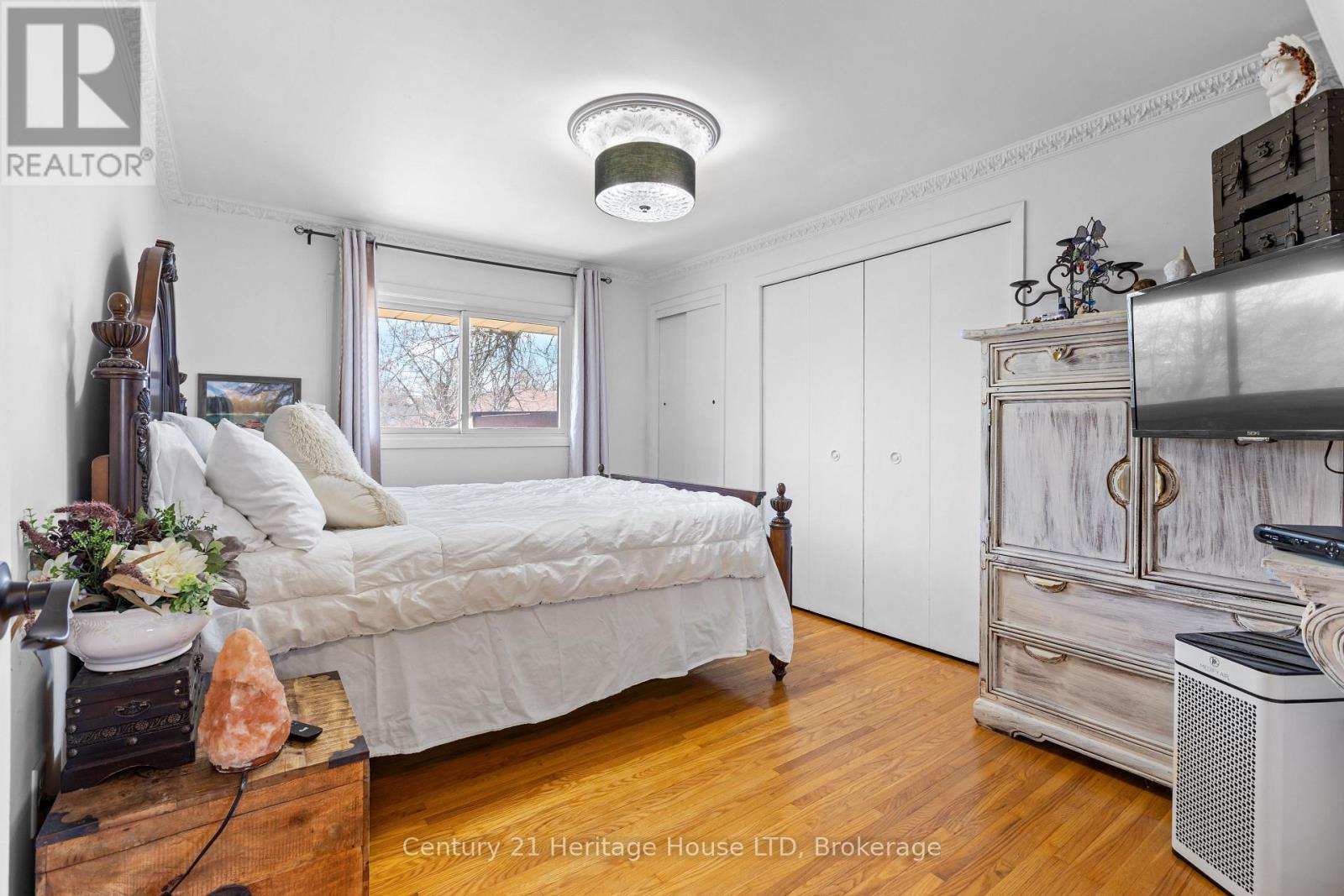 8 Saturn Court, St. Catharines, Ontario  L2M 2T1 - Photo 11 - X12988802