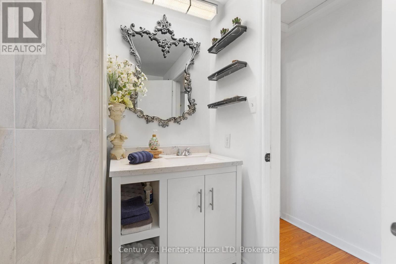 8 Saturn Court, St. Catharines, Ontario  L2M 2T1 - Photo 13 - X12988802