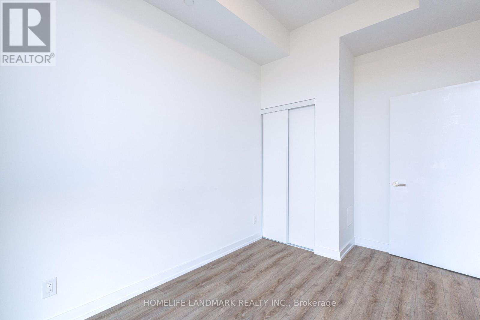 310 - 500 Dupont Street, Toronto, Ontario  M6G 1Y7 - Photo 15 - C12988808