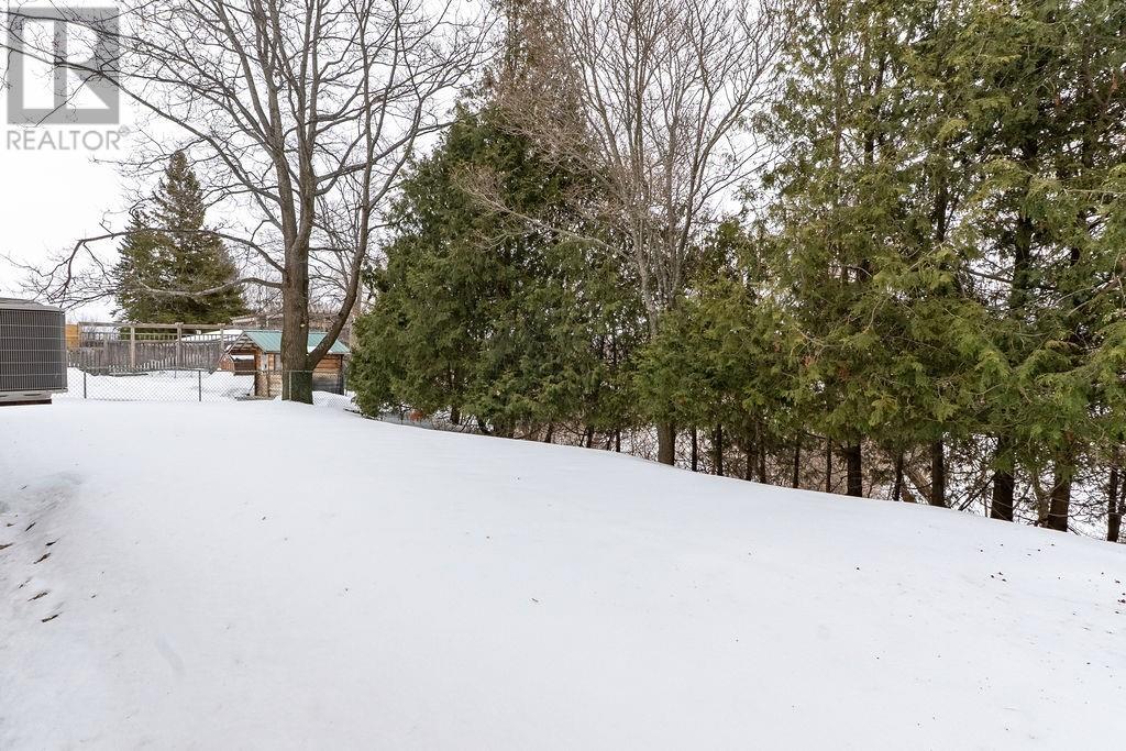 34 Village Crescent, Greater Sudbury, Ontario  P3A 4X9 - Photo 20 - 2127002