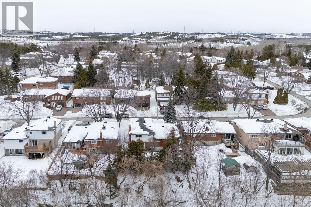 34 Village Crescent, Greater Sudbury, Ontario  P3A 4X9 - Photo 21 - 2127002