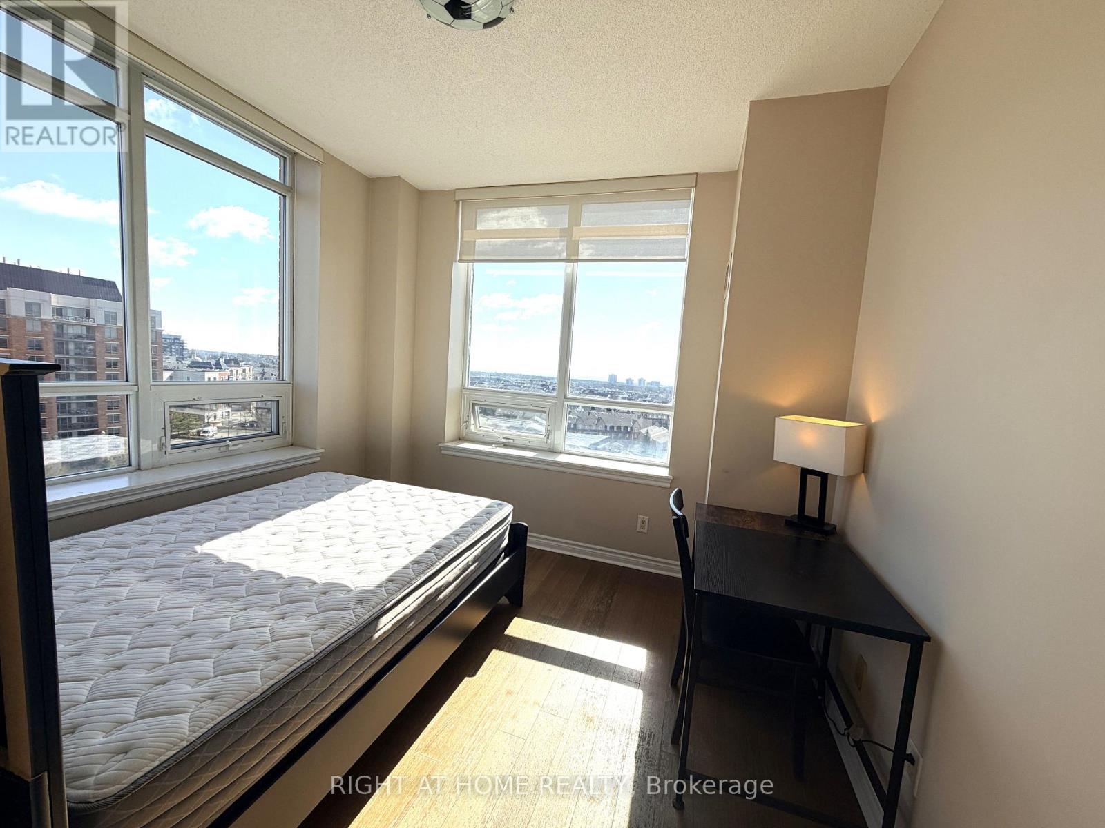 1105 - 2365 Central Park Drive, Oakville, Ontario  L6H 0C7 - Photo 8 - W12988806