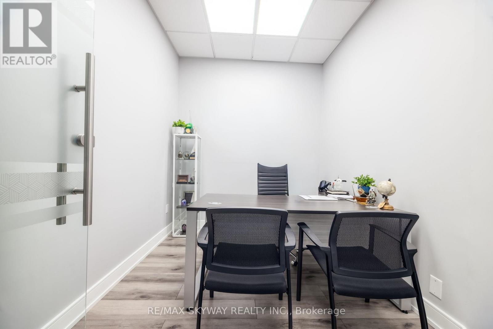 9 - 2565 Steeles Avenue E, Brampton, Ontario  L6T 4L6 - Photo 14 - W12978604