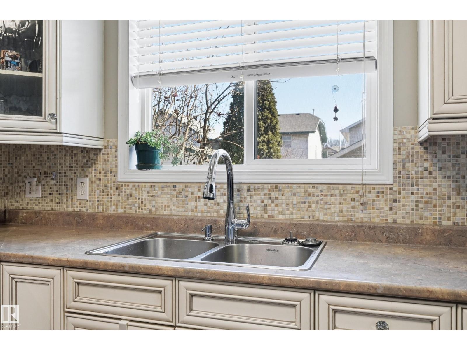 #109 1670 Jamha Rd Nw Nw, Edmonton, Alberta  T6L 7B3 - Photo 10 - E4481802