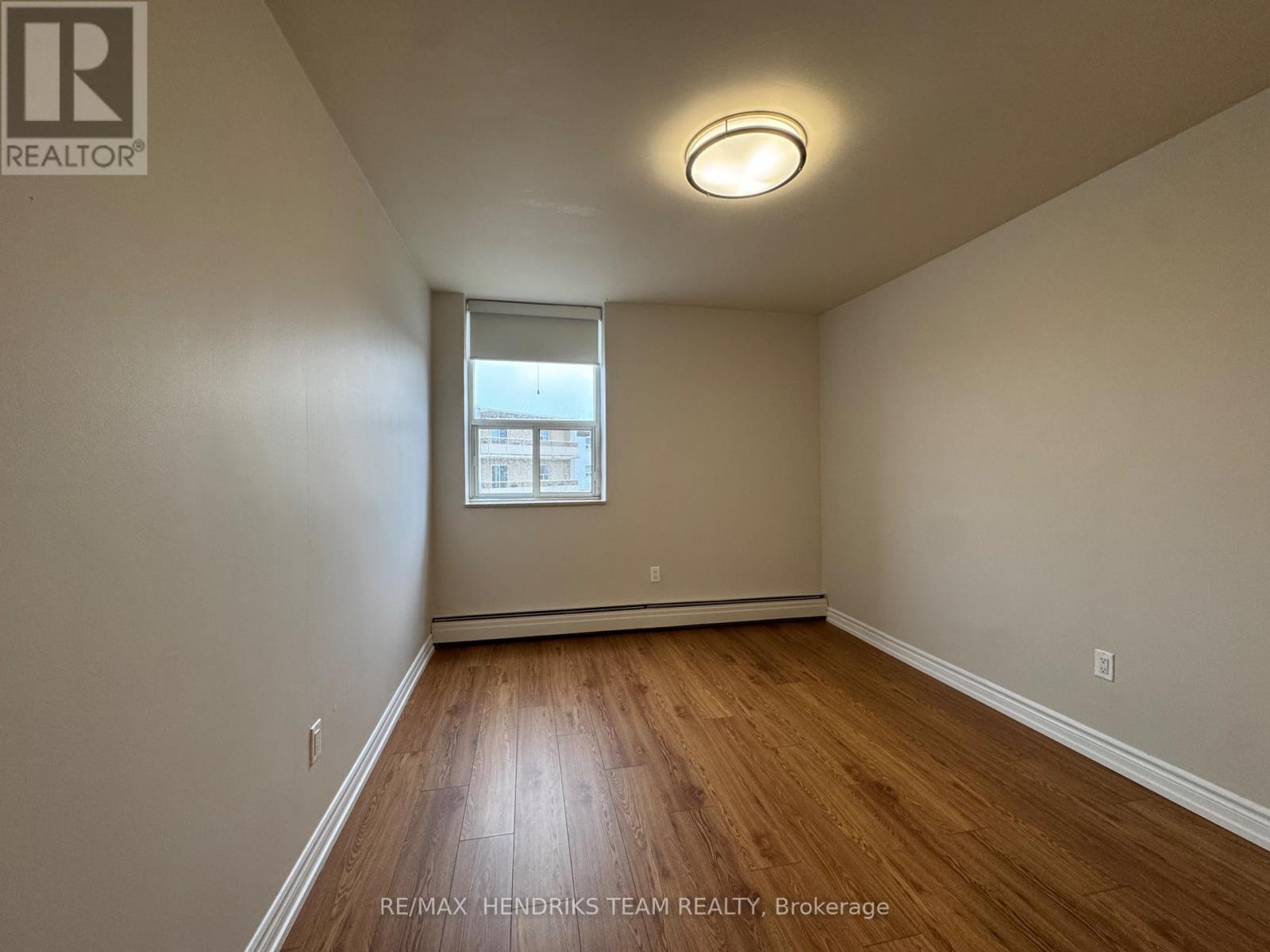 406 - 158 Fitch Street, Welland, Ontario  L3C 4V6 - Photo 7 - X12988814