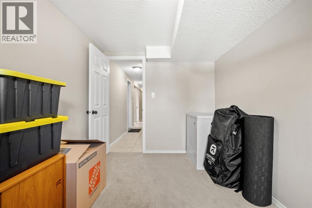 30 Hilton Avenue Nw, Calgary, Alberta  T2K 2H2 - Photo 33 - A2298968