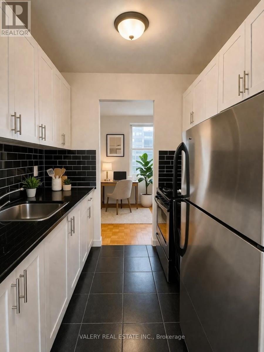 216 - 1002 Lawrence Avenue E, Toronto, Ontario  M3C 1R4 - Photo 2 - C12988842