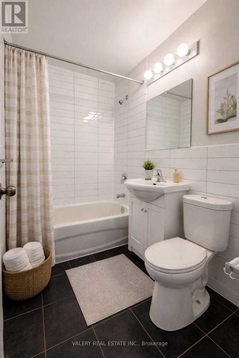 216 - 1002 Lawrence Avenue E, Toronto, Ontario  M3C 1R4 - Photo 7 - C12988842