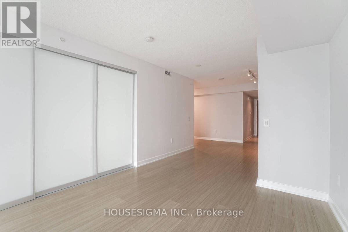 2503 - 85 Queens Wharf Road, Toronto, Ontario  M5V 0J9 - Photo 9 - C12988848