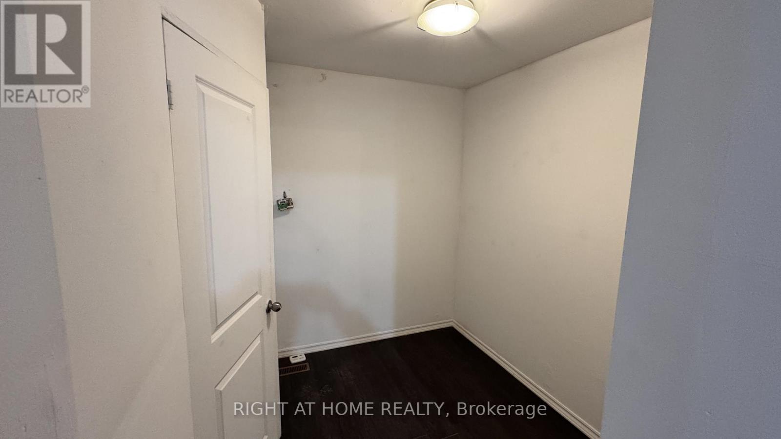 Unit 1 - Unit 1, 104 Danforth Road N, Toronto, Ontario  M1L 3W7 - Photo 13 - E12988822