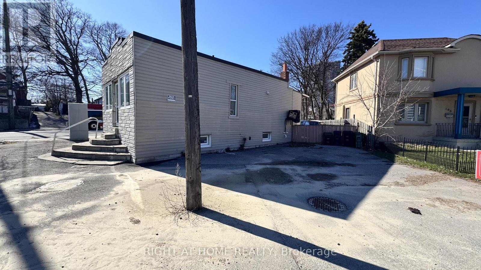 Unit 1 - Unit 1, 104 Danforth Road N, Toronto, Ontario  M1L 3W7 - Photo 4 - E12988822