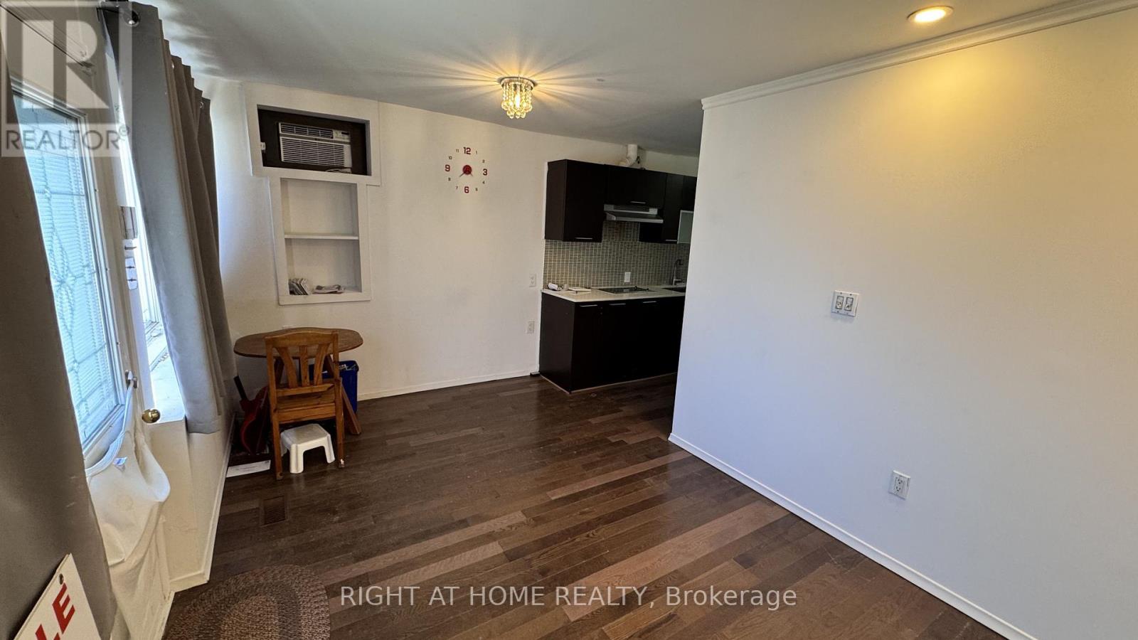 Unit 1 - Unit 1, 104 Danforth Road N, Toronto, Ontario  M1L 3W7 - Photo 7 - E12988822