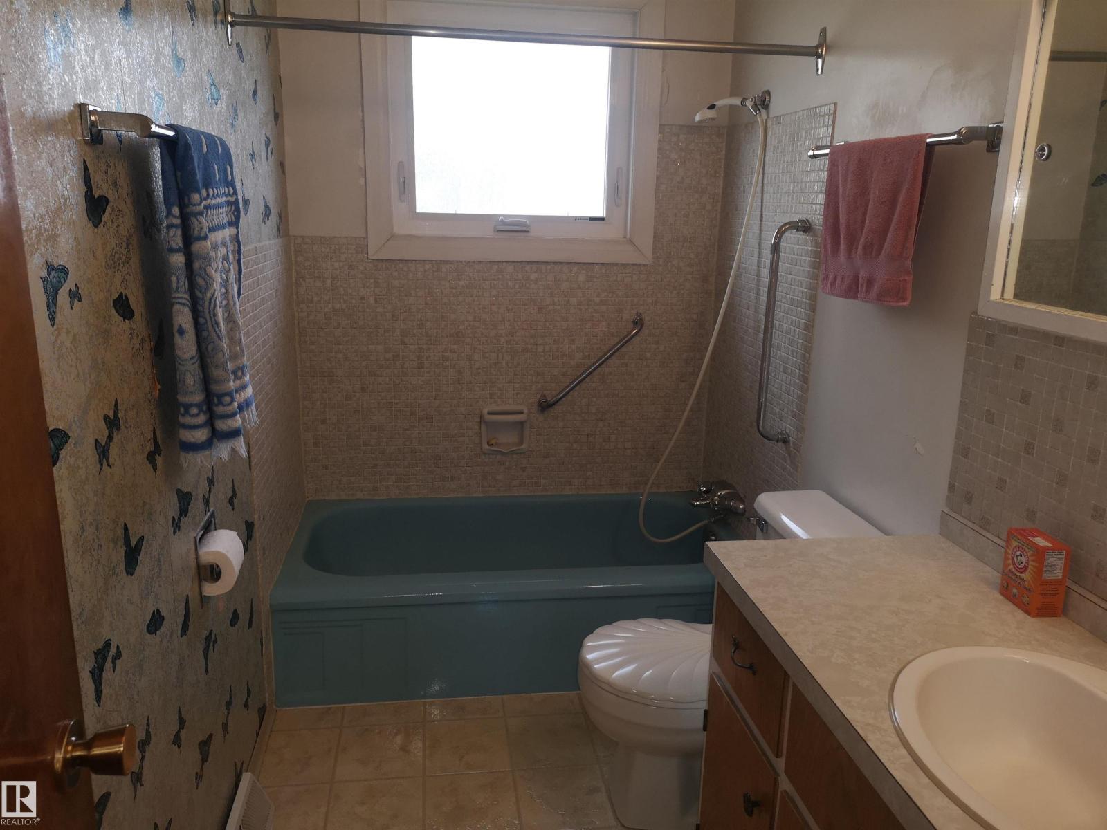 7311 76 St NW NW, Edmonton, Alberta  T6C 2J7 - Photo 13 - E4481955