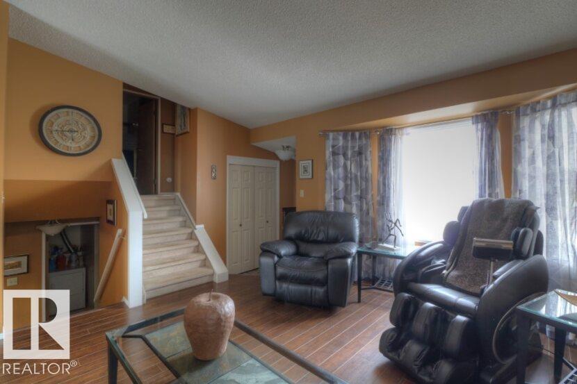 9347 175 Av NW, Edmonton, Alberta  T5Z 2C8 - Photo 10 - E4481402