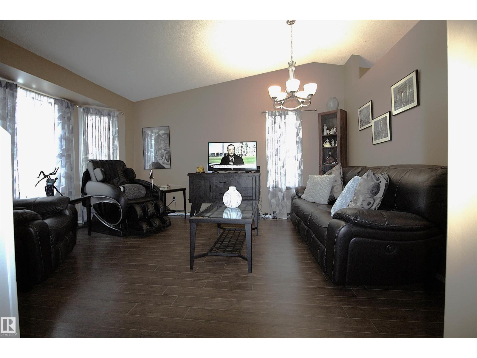 9347 175 Av NW, Edmonton, Alberta  T5Z 2C8 - Photo 12 - E4481402