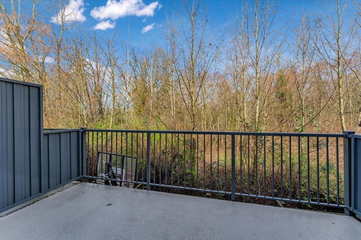 32 18681 68 AVENUE, Surrey, British Columbia