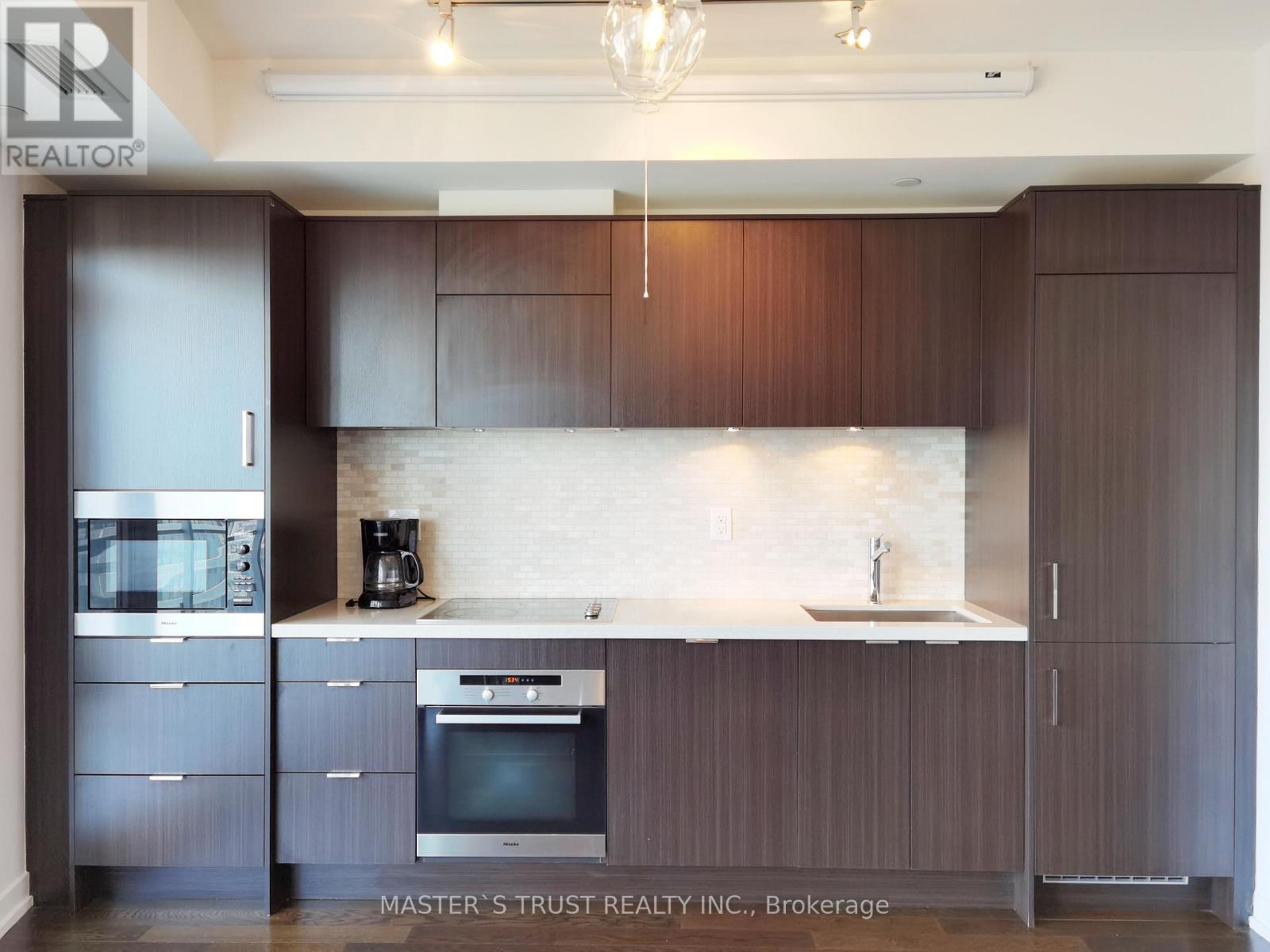 2805 - 21 Widmer Street, Toronto, Ontario  M5V 0B8 - Photo 6 - C12988852