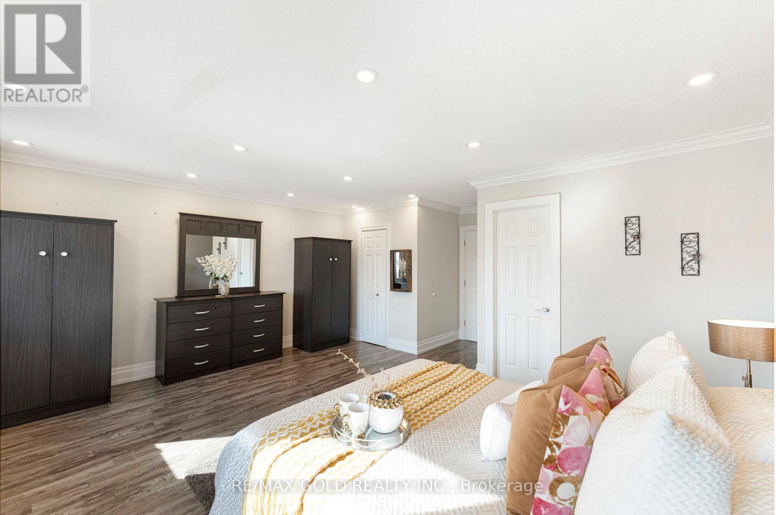 4187 Trellis Crescent, Mississauga, Ontario  L5L 2M1 - Photo 17 - W12983516