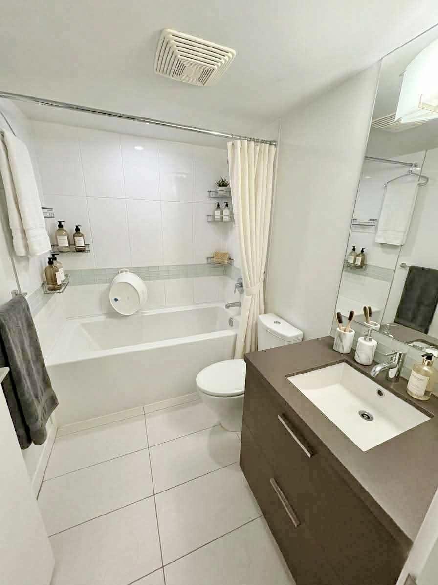 909 10777 University Drive, Surrey, British Columbia  V3T 0E6 - Photo 10 - R3102391