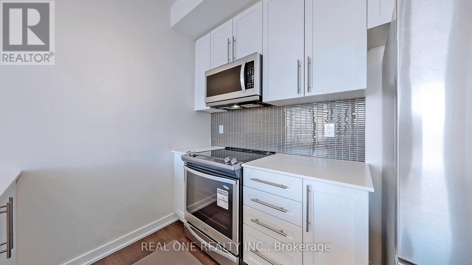 2104 - 510 Curran Place, Mississauga, Ontario  L5B 0J8 - Photo 17 - W12988854