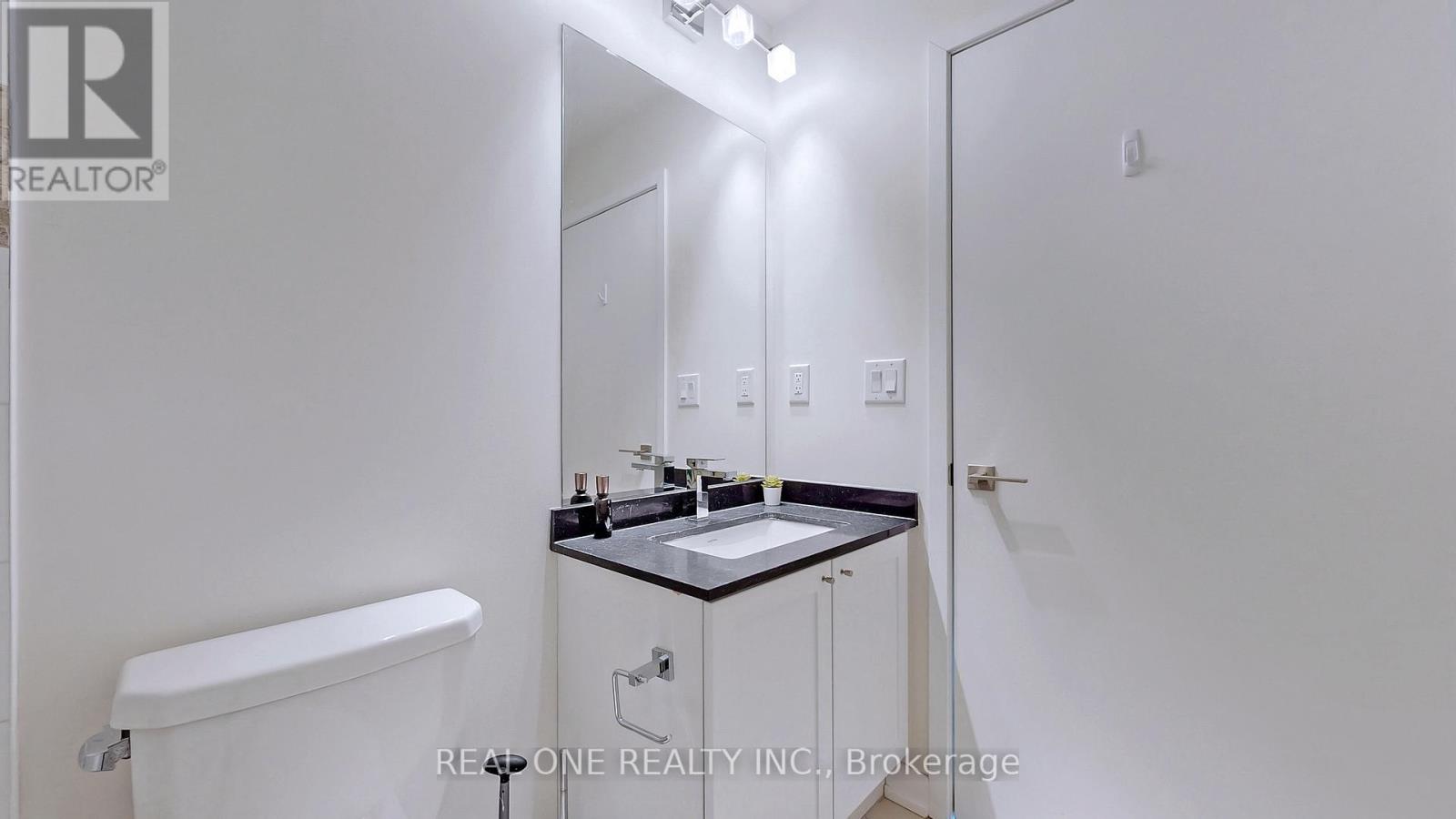 2104 - 510 Curran Place, Mississauga, Ontario  L5B 0J8 - Photo 26 - W12988854