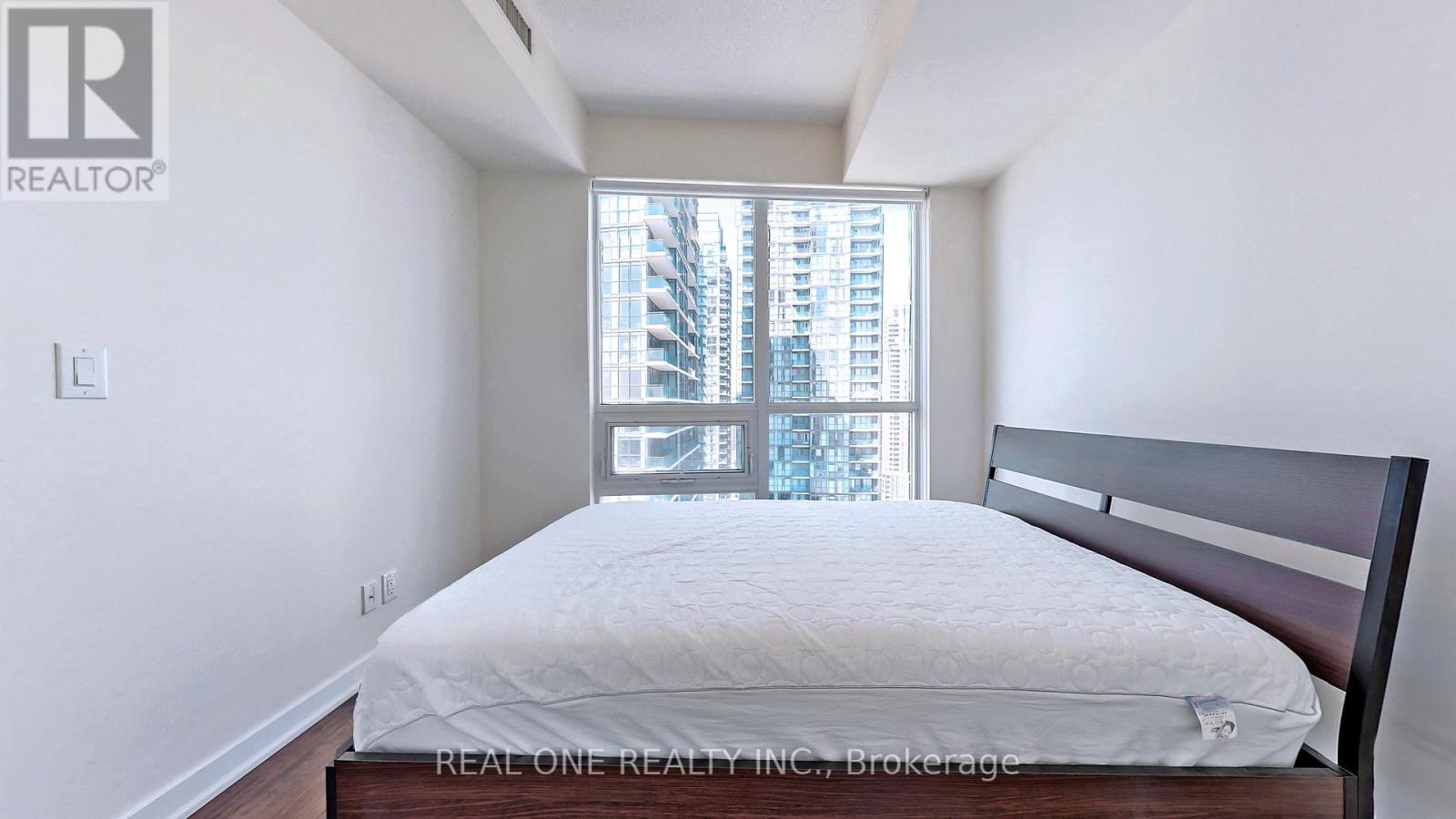 2104 - 510 Curran Place, Mississauga, Ontario  L5B 0J8 - Photo 28 - W12988854