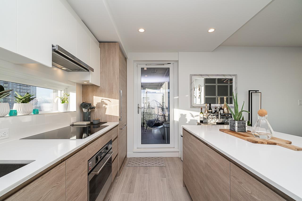 3003 13615 Fraser Highway, Surrey, British Columbia  V3T 0P7 - Photo 13 - R3085290