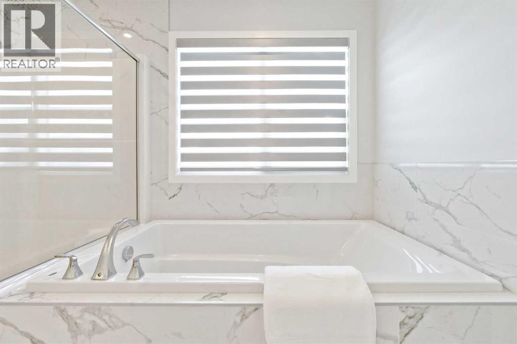 55 Sundown Crescent, Cochrane, Alberta  T4C 2T2 - Photo 10 - A2289919