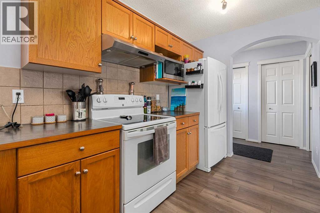 1858 Sagewood Link SW, Airdrie, Alberta  T4B 3A8 - Photo 11 - A2299526